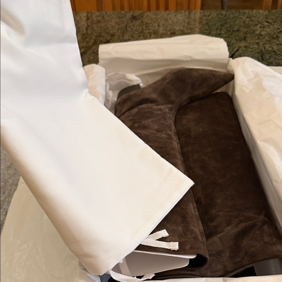 KHAITE White and Black Heeled Boots Box - Picture 4 of 7